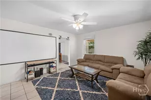 527 Red Oak Dr, Savannah, GA 31419 - Photo 7