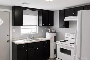 218 Fell, Savannah, GA 31415 - Photo 5