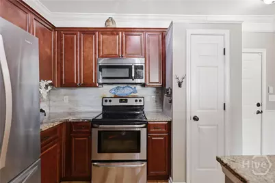 2124 Whitemarsh Way, Savannah, GA 31410 - Photo 7