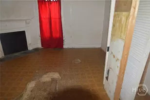 1010 W Victory Dr, Savannah, GA 31405 - Photo 15