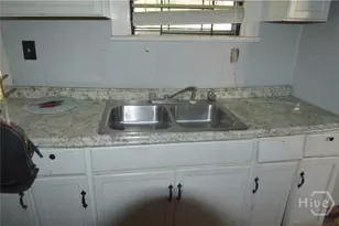 1010 W Victory Dr, Savannah, GA 31405 - Photo 31
