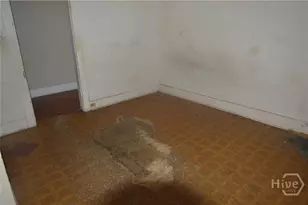 1010 W Victory Dr, Savannah, GA 31405 - Photo 25