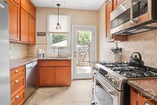 507 Tattnall St, Savannah, GA 31401 - Photo 11