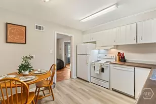 325 Manor Dr, Savannah, GA 31404 - Photo 1