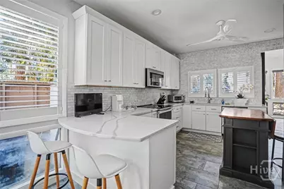 10 Dame Kathryn Drive, Savannah, GA 31411 - Photo 11