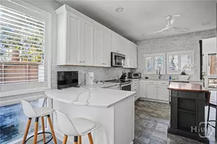 10 Dame Kathryn Dr, Savannah, GA 31411 - Photo 11
