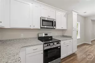 1302 Kentucky St, Darien, GA 31305 - Photo 15