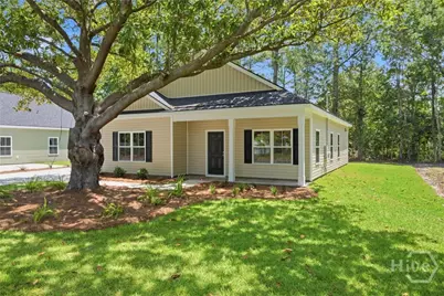 1302 Kentucky Street, Darien, GA 31305 - Photo 1