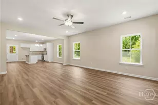 1302 Kentucky St, Darien, GA 31305 - Photo 3