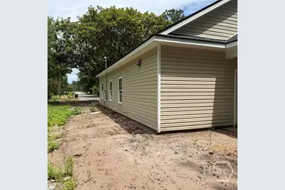 1302 Kentucky Street, Darien, GA 31305 - Photo 15