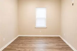 811 Elliott Ave, Savannah, GA 31415 - Photo 5