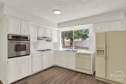 910 Old Mill Road, Savannah, GA 31419 - Photo 11