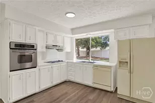 910 Old Mill Rd, Savannah, GA 31419 - Photo 11