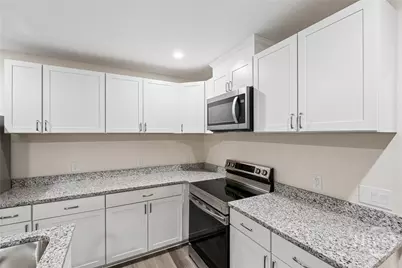 1208 E 55th Street, Savannah, GA 31404 - Photo 9