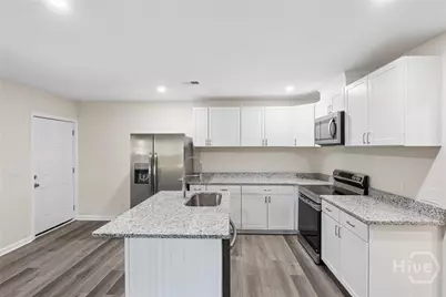 1208 E 55th Street, Savannah, GA 31404 - Photo 7