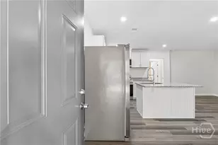 1208 E 55th St, Savannah, GA 31404 - Photo 5