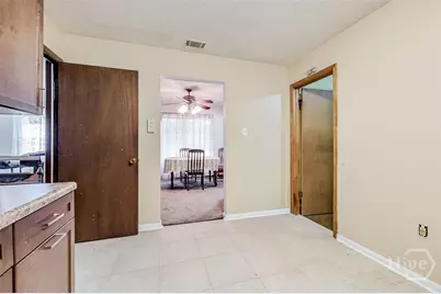 5105 Cordell Street, Savannah, GA 31405 - Photo 11