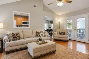 31 S Lake Dr, Savannah, GA 31410 - Photo 7