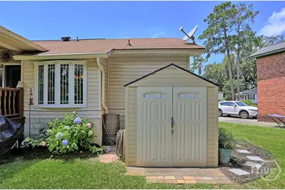 31 S Lake Drive, Savannah, GA 31410 - Photo 45