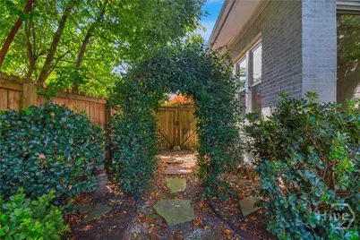 202 E 49th Street, Savannah, GA 31405 - Photo 37