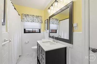 719 E 55th Street, Savannah, GA 31405 - Photo 15