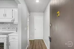 901 Olmstead Dr Unit 33E, Hinesville, GA 31313 - Photo 3