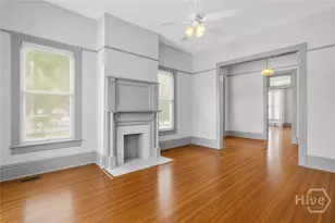 21 W 36th St, Savannah, GA 31401 - Photo 9