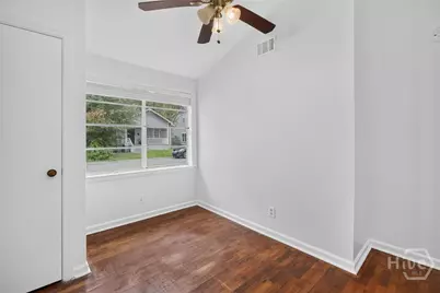 703 E 34th Street, Savannah, GA 31401 - Photo 17