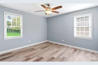 9227 Garland Drive, Savannah, GA 31406 - Photo 17