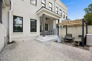 705 Tattnall St, Savannah, GA 31401 - Photo 47