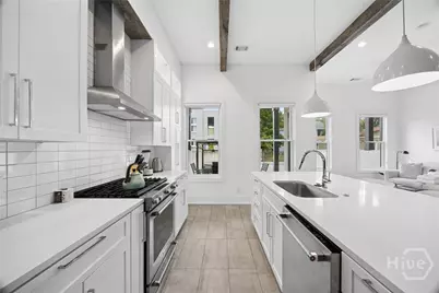 705 Tattnall Street, Savannah, GA 31401 - Photo 25
