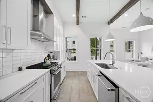 705 Tattnall St, Savannah, GA 31401 - Photo 25