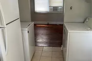 1212 E 32nd St, Savannah, GA 31404 - Photo 9