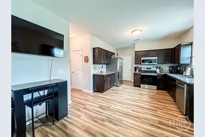 91 W Winn Avenue, Hinesville, GA 31313 - Photo 9