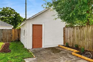 2124 E 39th St, Savannah, GA 31404 - Photo 25