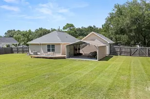 210 Lindsey Dr, Richmond Hill, GA 31324 - Photo 3