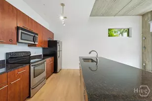 536 Selma St, Savannah, GA 31401 - Photo 17