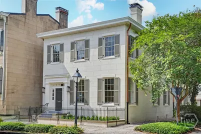 401 E Charlton Street, Savannah, GA 31401 - Photo 1