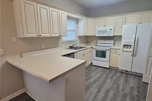 93 Cypress Pointe Dr, Richmond Hill, GA 31324 - Photo 9