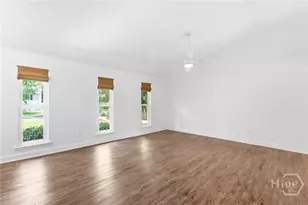 911 Juanita St, Savannah, GA 31410 - Photo 7