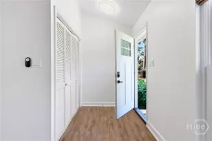 911 Juanita St, Savannah, GA 31410 - Photo 5