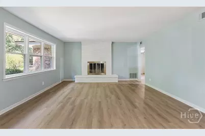 1462 Marlborough Way, Savannah, GA 31406 - Photo 5