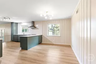 1462 Marlborough Way, Savannah, GA 31406 - Photo 7