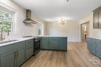 1462 Marlborough Way, Savannah, GA 31406 - Photo 11
