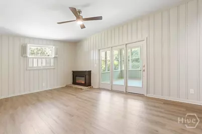 1462 Marlborough Way, Savannah, GA 31406 - Photo 15