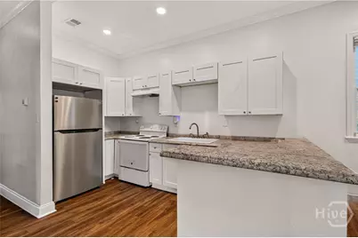 743 E Henry Street, Savannah, GA 31401 - Photo 9