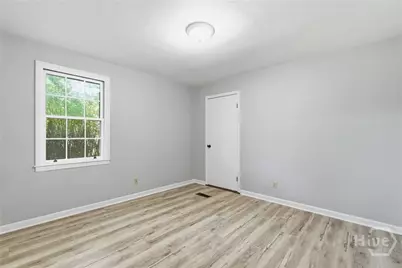 2326 Lorraine Drive, Savannah, GA 31404 - Photo 15