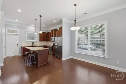 1701 Lincoln Street, Savannah, GA 31401 - Photo 9