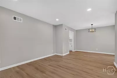 210 West General Stewart Way, Hinesville, GA 31313 - Photo 15