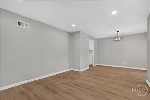 210 W General Stewart Wy, Hinesville, GA 31313 - Photo 15